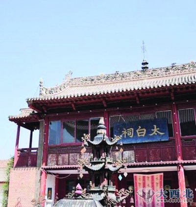 “天水在线”聚焦位于秦安县凤山公园的太白祠